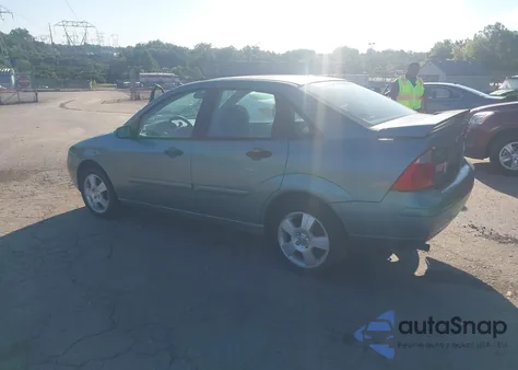 2005 Ford Focus Zx4 z USA, uszkodzony, nr VIN 1FAFP34N15W236504